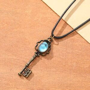 Vtg Skeleton Style Key Pendant Necklace Zirconia Crystal Amulet Charm Retro Boho